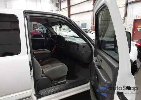 2003 Chevrolet Silverado 2500Hd Ls from USA, damaged, VIN 1GCHK29U13E213464